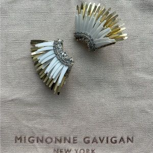mignonne gavigan Madeline mini gold earrings